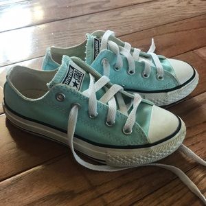 Kids converse